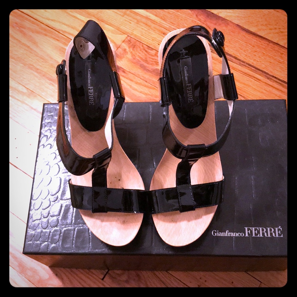 Gianfranco FERRÉ wedges